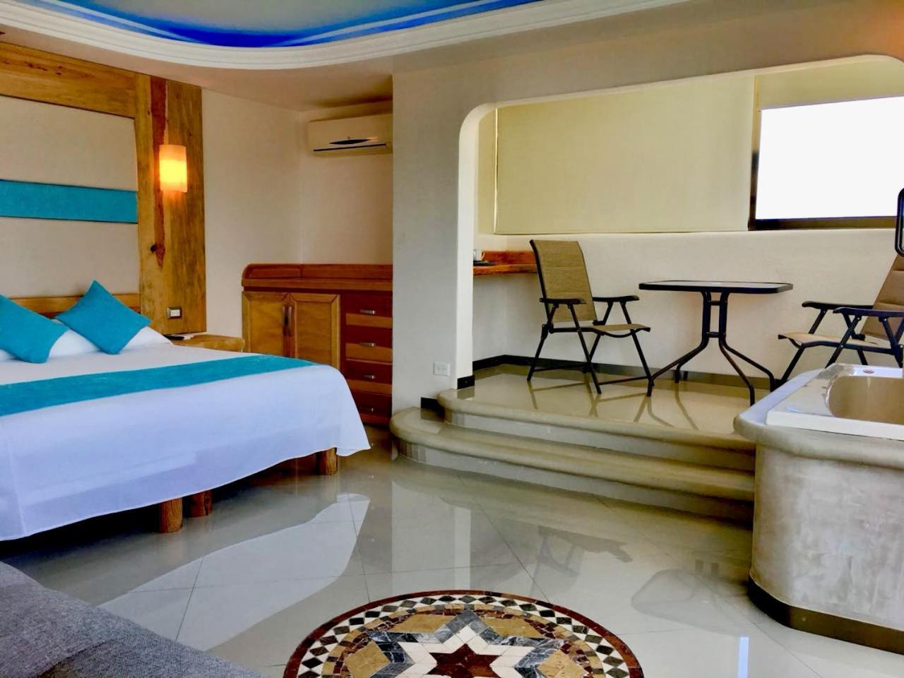Hotel Blue Star Cancun Bagian luar foto