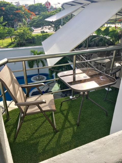 Hotel Blue Star Cancun Bagian luar foto