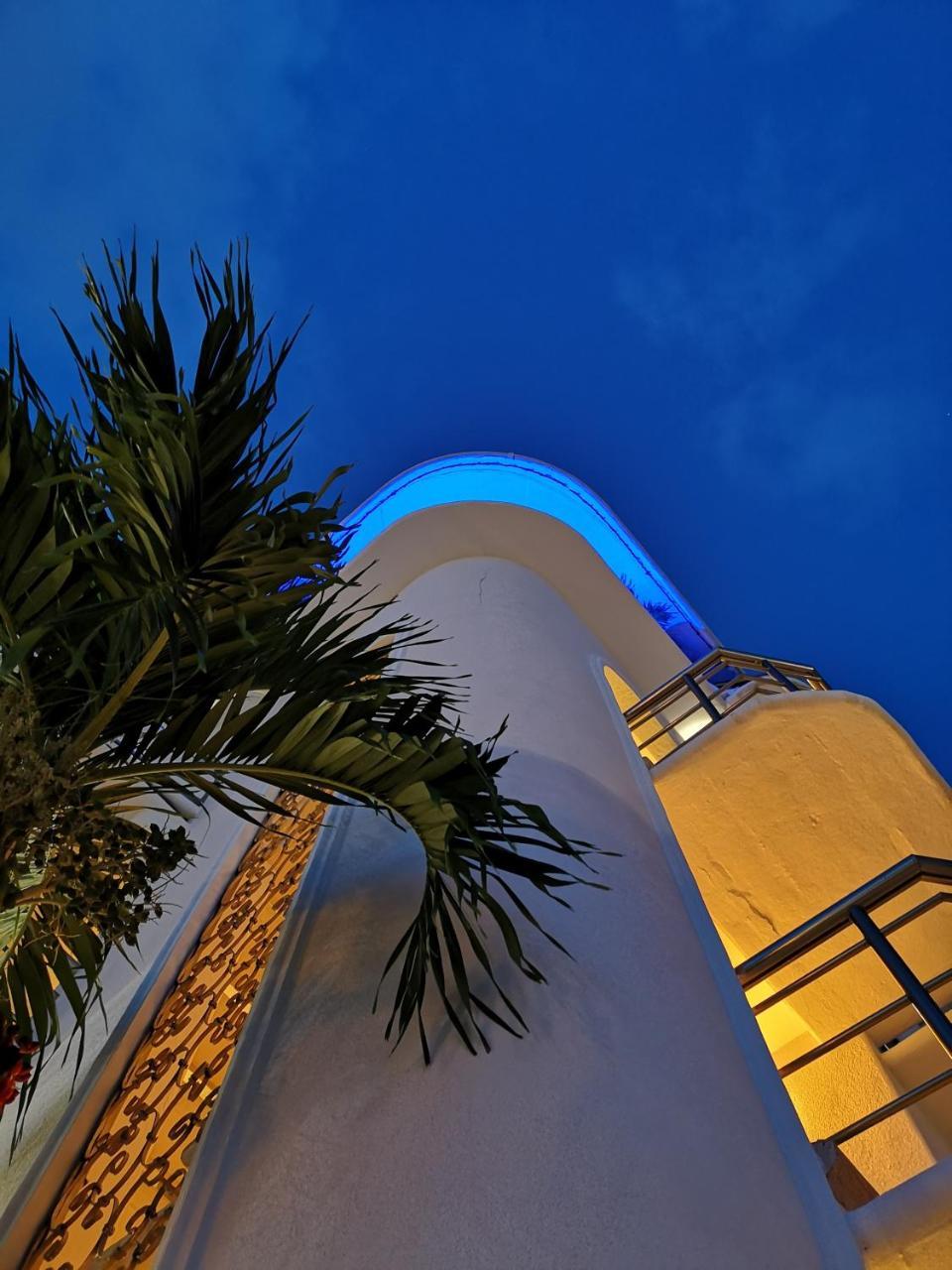 Hotel Blue Star Cancun Bagian luar foto